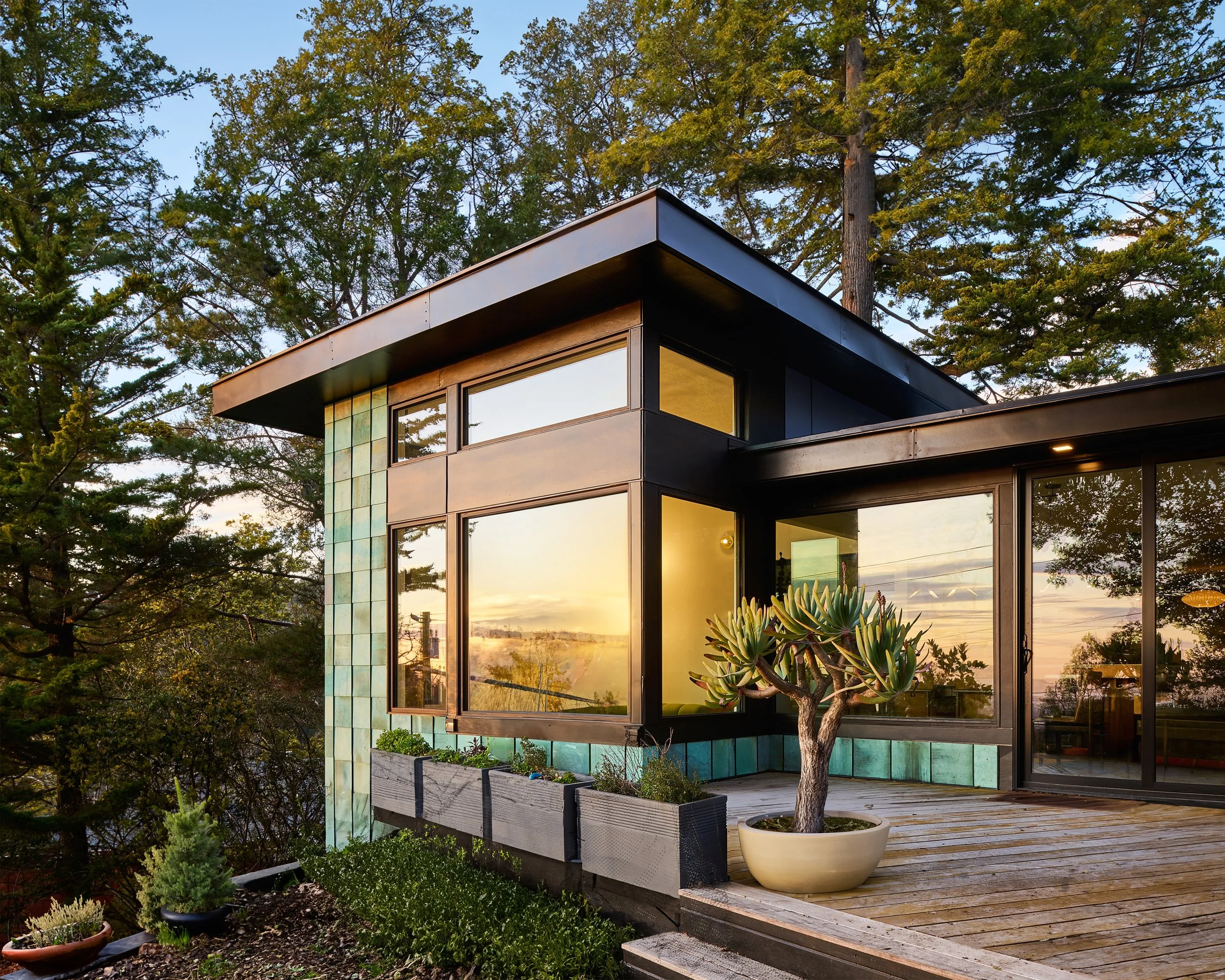 RADIANT HILLS HOUSE — Design Draw Build – Architects & Builders